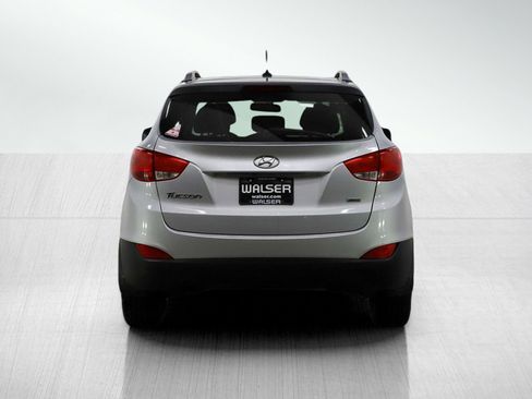 Used 2015 Hyundai Tucson SE image 4