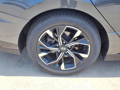 Used 2025 Hyundai Sonata SEL FWD image 10