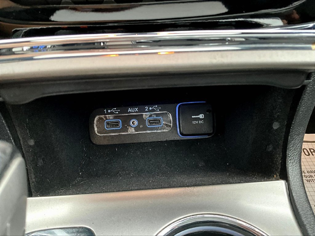 Used 2020 Jeep Grand Cherokee Altitude AWD/4WD image 17