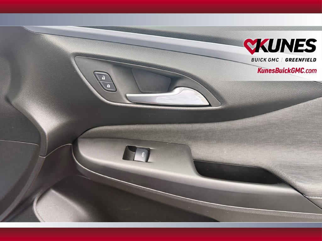 Used 2024 Buick Envista Preferred w/ Convenience I Package FWD image 34