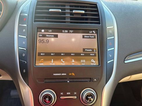 Used 2019 Lincoln MKC Reserve image 31