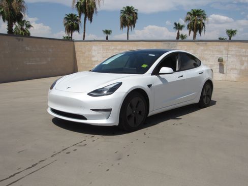 Used 2022 Tesla Model 3 Long Range AWD/4WD image 1
