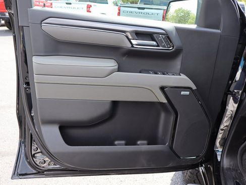 New 2025 Chevrolet Silverado 1500 ZR2 w/ Technology Package image 3