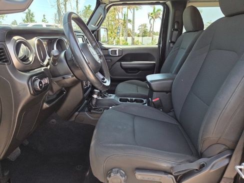 Used 2021 Jeep Wrangler Sport AWD/4WD image 25