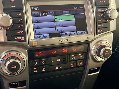 Used 2013 Toyota 4Runner Limited image 27