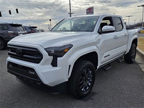 New 2025 Toyota Tacoma SR5 image 3