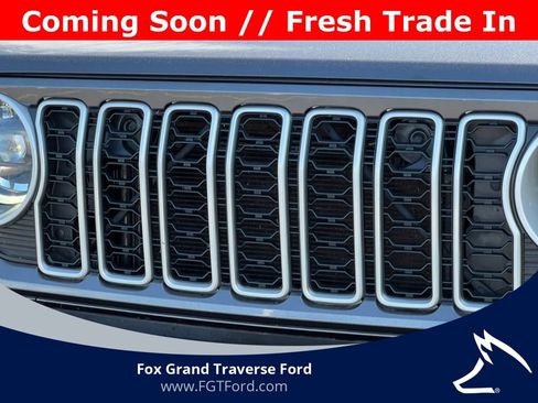 Used 2025 Jeep Wrangler Unlimited Sahara AWD/4WD image 35