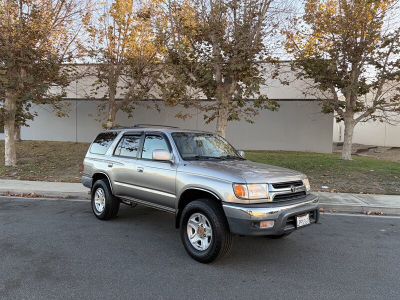 Used 2001 Toyota 4Runner SR5 RWD image 11