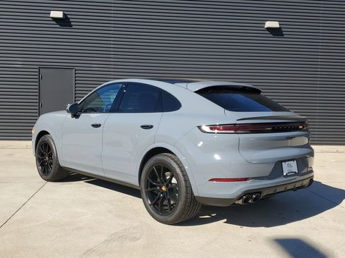 New 2026 Porsche Cayenne Coupe image 4