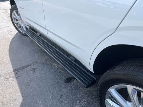 Used 2024 Chevrolet Tahoe High Country w/ Advanced Technology Package image 25