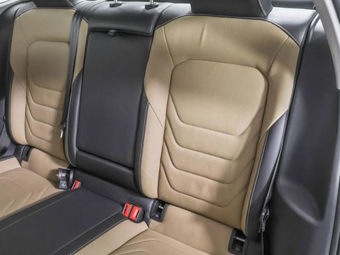 Used 2020 Volkswagen Jetta SEL Premium image 37