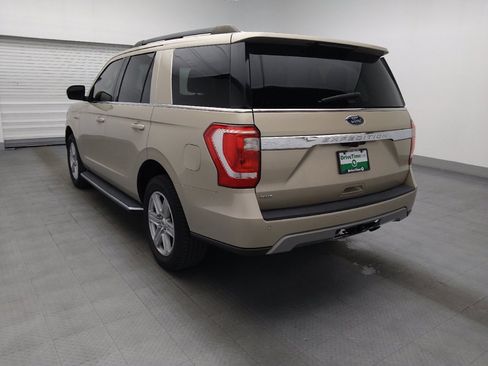 Used 2018 Ford Expedition XLT w/ Equipment Group 202A RWD image 5