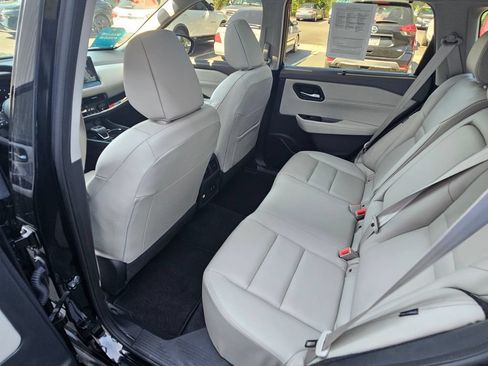 Certified 2024 Nissan Rogue SL w/ SL Premium Package FWD image 14