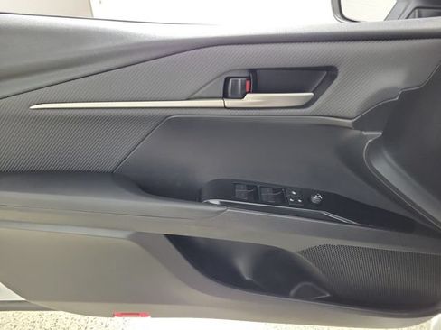 Used 2025 Toyota Camry SE FWD image 21