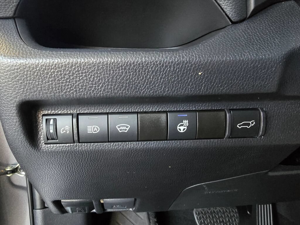 Used 2024 Toyota RAV4 XLE w/ Convenience Package AWD/4WD image 29