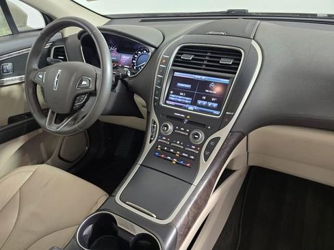 Used 2016 Lincoln MKX Reserve w/ Cargo Utility Package image 10