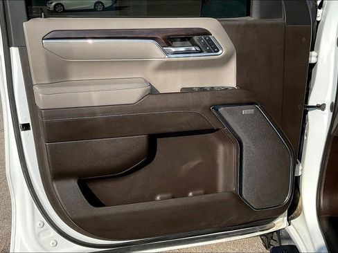 Used 2023 GMC Sierra 1500 SLT w/ SLT Premium Plus Package image 18