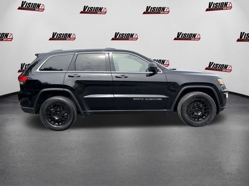 Used 2020 Jeep Grand Cherokee Laredo AWD/4WD image 4