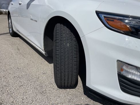 Used 2024 Chevrolet Malibu LT image 16