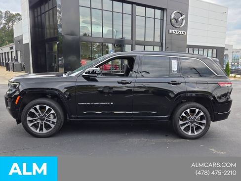 Used 2025 Jeep Grand Cherokee Overland w/ Trailer Tow Package AWD/4WD image 5