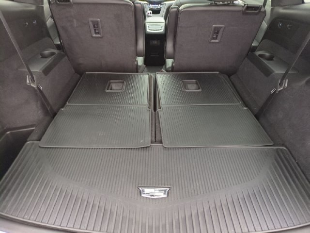 Used 2024 Cadillac XT6 Premium Luxury w/ LPO, Floor Liner Package FWD image 25