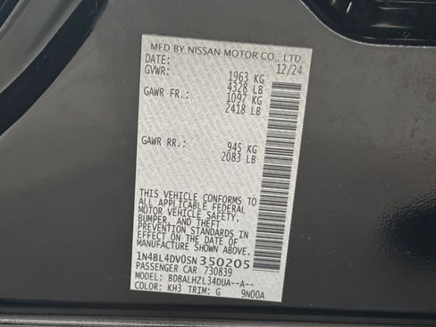 Used 2025 Nissan Altima 2.5 SV image 30