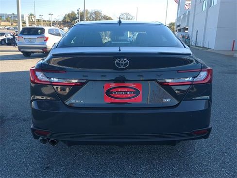 Certified 2025 Toyota Camry SE image 5