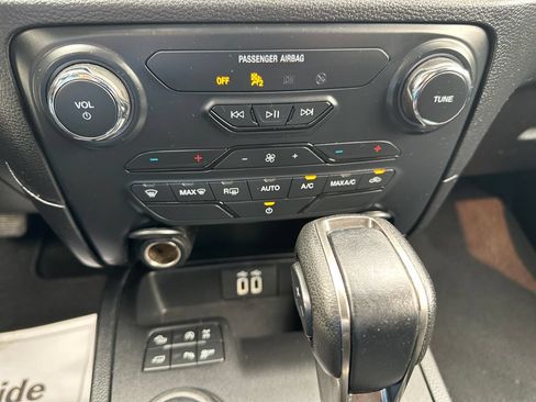 Used 2019 Ford Ranger XLT w/ FX4 Off-Road Package AWD/4WD image 16