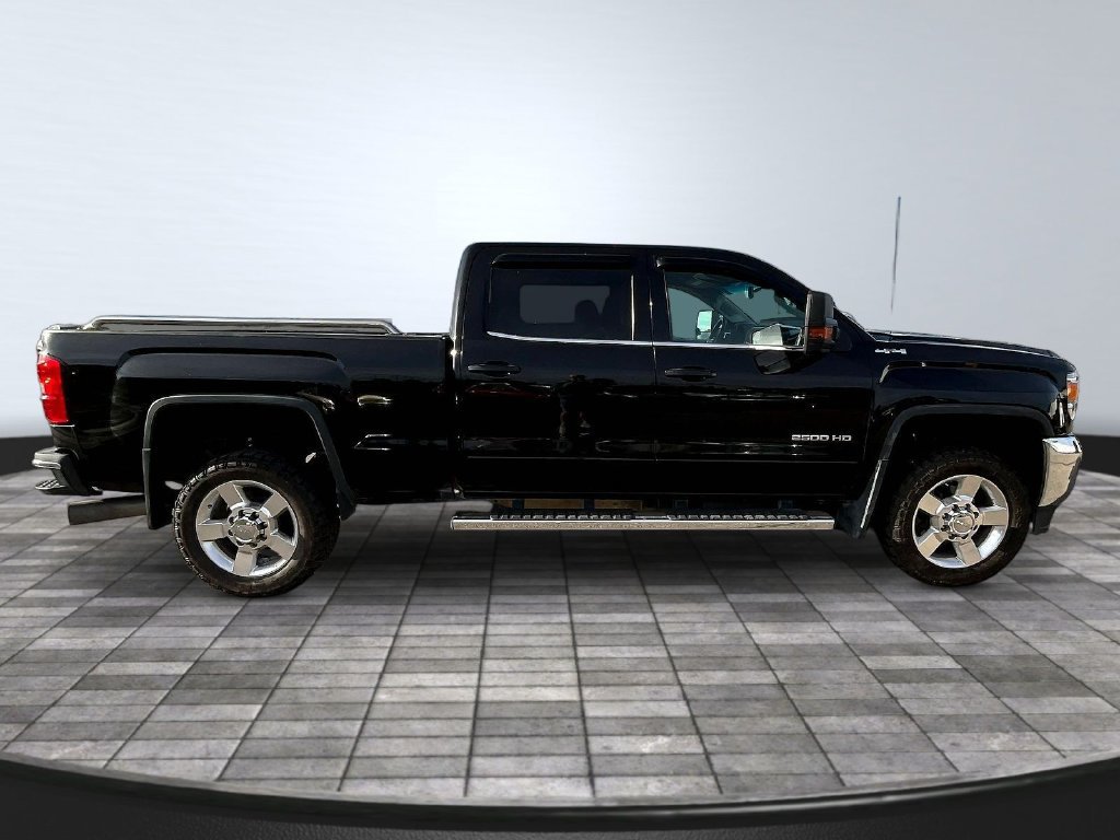 Used 2016 GMC Sierra 2500 SLE w/ SLE Preferred Package AWD/4WD image 8