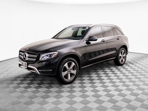 Used 2019 Mercedes-Benz GLC 300 4MATIC image 1