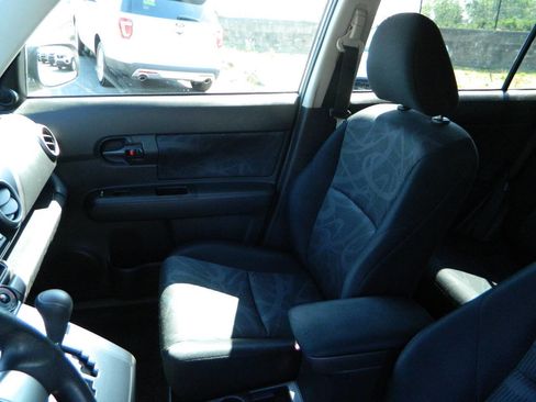 Used 2011 Scion xB Base 4dr Wagon 4A image 13