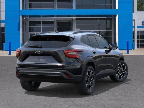 New 2026 Chevrolet Trax RS w/ Sunroof Package FWD image 4