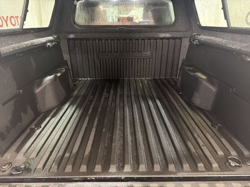 Used 2024 Toyota Tacoma SR5 AWD/4WD image 15