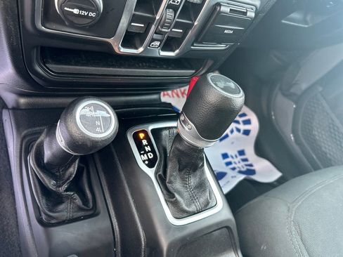 Used 2021 Jeep Wrangler Unlimited Sport AWD/4WD image 28