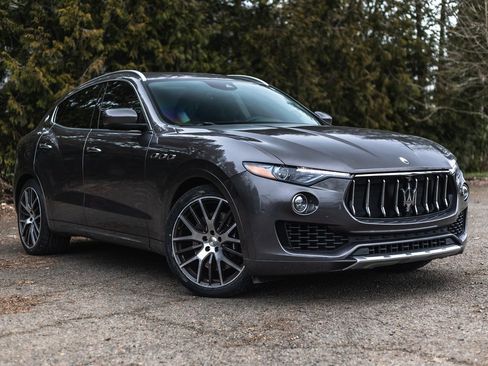 Used 2017 Maserati Levante S image 1