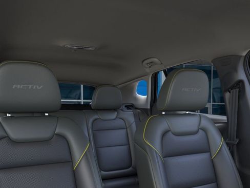New 2026 Chevrolet Trax ACTIV FWD image 24