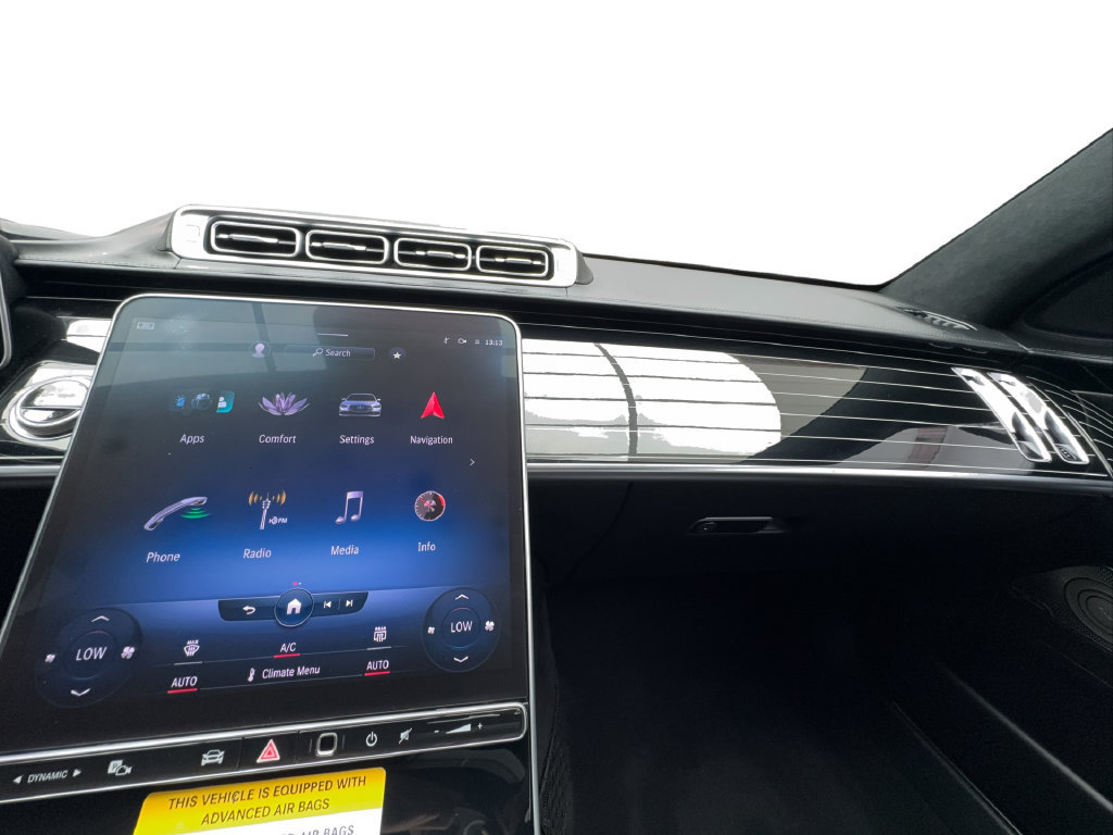 Used 2022 Mercedes-Benz S 500 4MATIC w/ AMG Line Package image 47