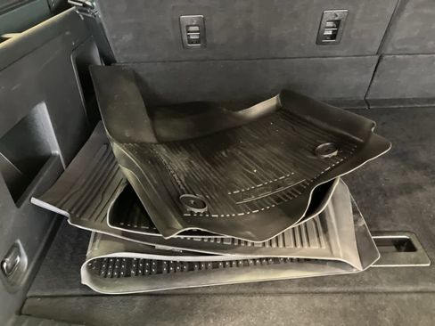 Used 2024 Ford Expedition Max XLT image 37