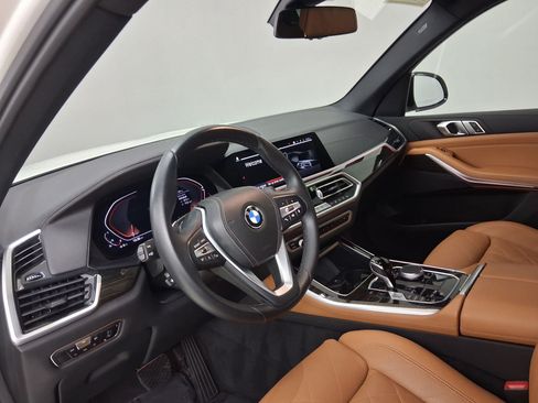 Used 2023 BMW X5 xDrive40i AWD/4WD image 4