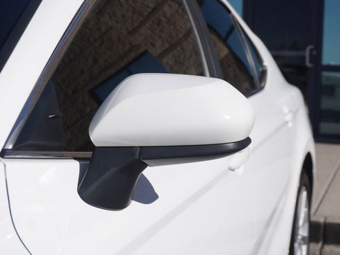 Used 2022 Toyota Camry LE image 15