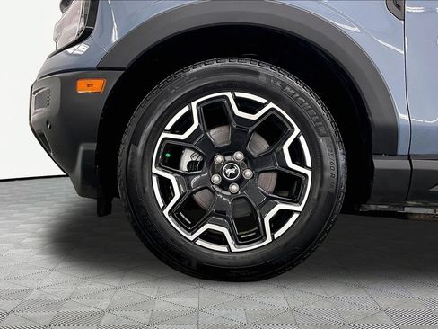 Certified 2025 Ford Bronco Sport Outer Banks w/ Outer Banks Tech Package+ AWD/4WD image 9