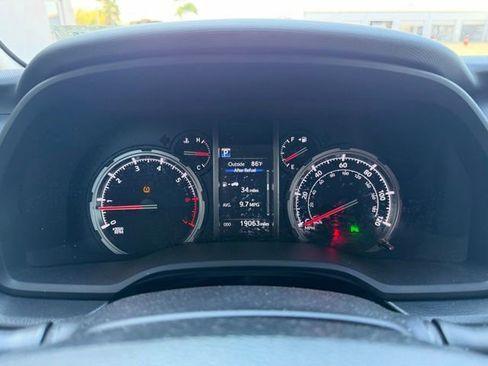 Used 2024 Toyota 4Runner Limited image 15