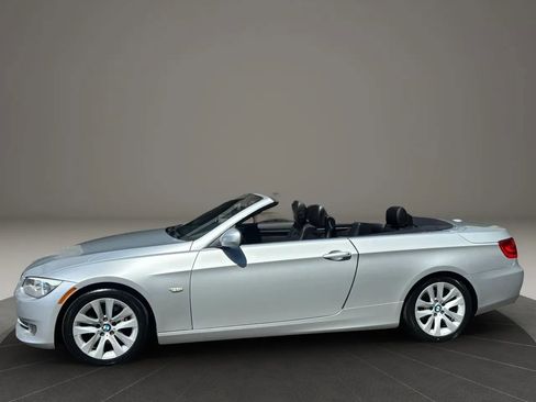 Used 2013 BMW 328i Convertible RWD image 19
