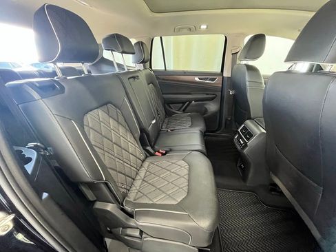 Certified 2025 Volkswagen Atlas SEL Premium R-Line image 26