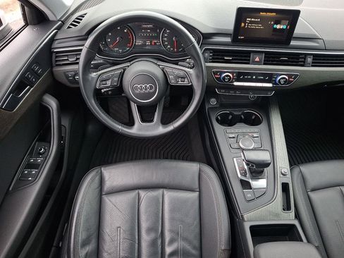 Used 2019 Audi A4 2.0T Premium image 11