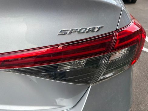 Used 2023 Honda Civic Sport image 7