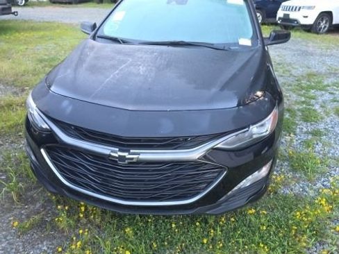 Used 2023 Chevrolet Malibu LT w/ Midnight Edition FWD image 2