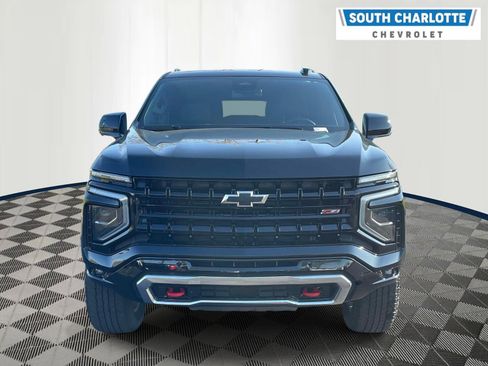 Used 2025 Chevrolet Tahoe Z71 image 2