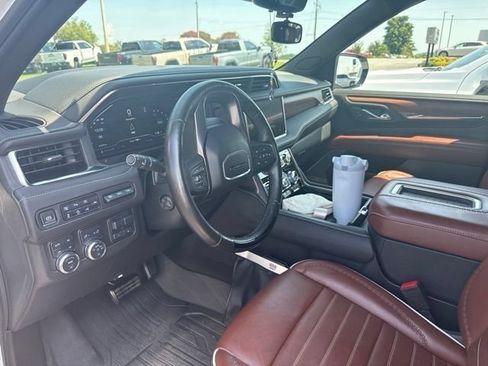 Certified 2024 GMC Yukon XL Denali Ultimate AWD/4WD image 36