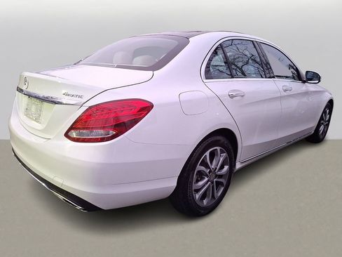 Used 2016 Mercedes-Benz C 300 4MATIC Sedan image 4